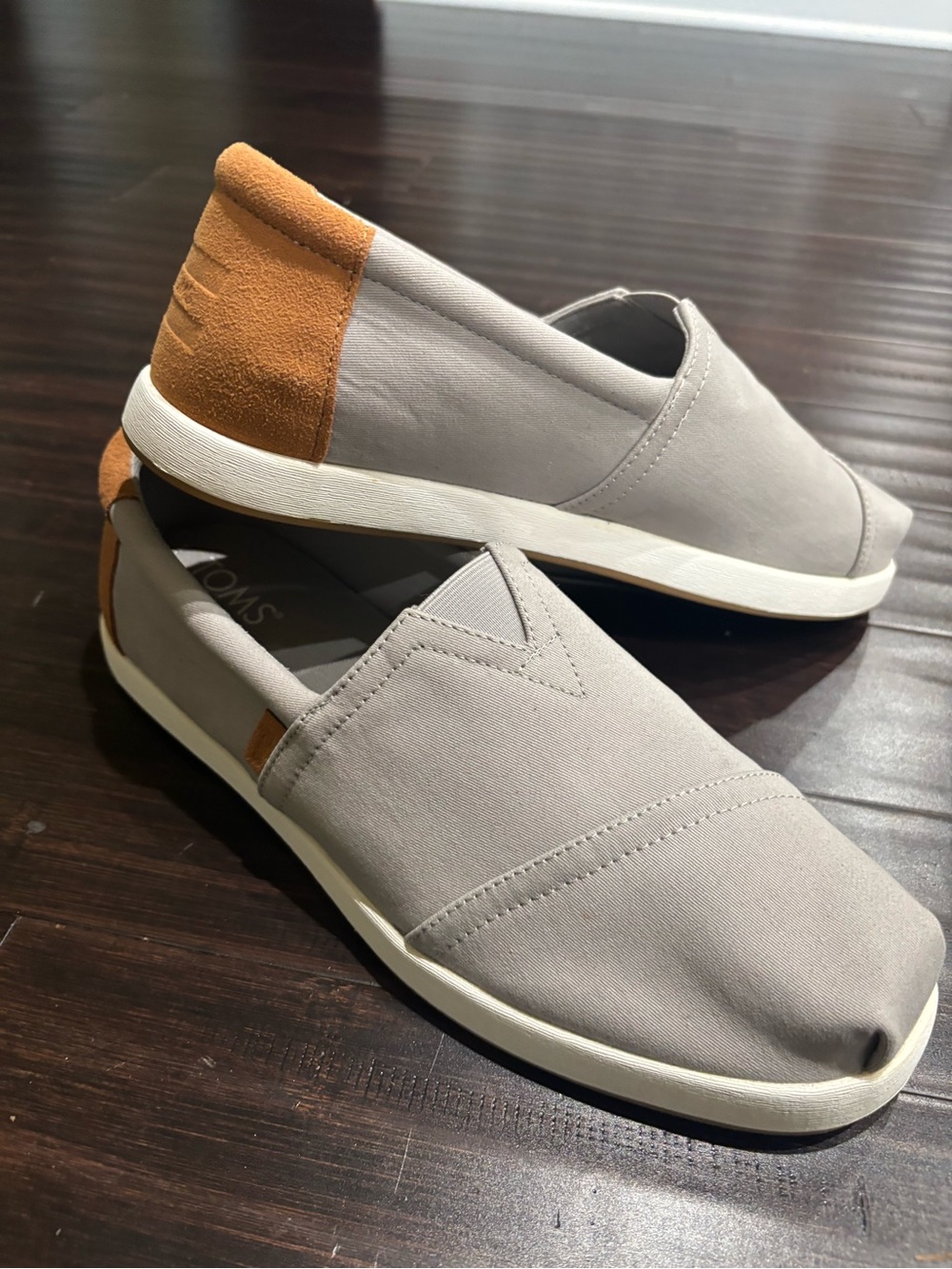 TOM’s Men’s Alp FWD grey and cognac brown sneaker shoes